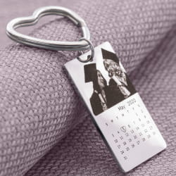 Engraved picture and calendar keychain